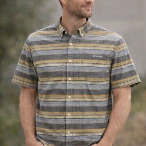 Columbia Button Up Shirt Mens XL Short Sleeve Striped Casual Gray Olive Pocket